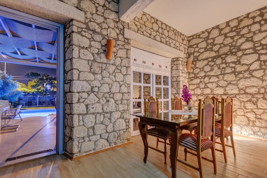 Lale Lodge Hotel Alaçatı Exterior foto